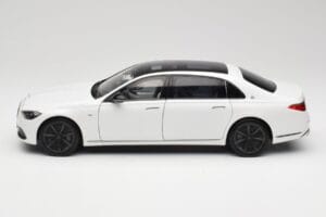 Mercedes Maybach S 680 X223 Diamond White Norev 1:18 B66960666 Kovina – slika 4 od 8