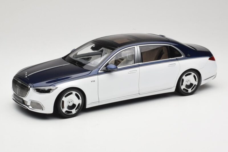 Mercedes Maybach S-Class Z223 Nautical Blue Diamond White Almost Real 1:18 820126 Kovina