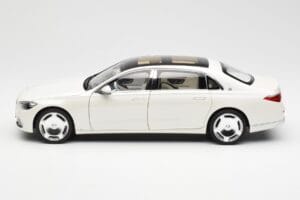 Mercedes Maybach S680 4Matic X223 Diamond Bel Norev 1:18 183918 Kovina – slika 4 od 8