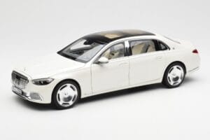 Mercedes Maybach S680 4Matic X223 Diamond Bel Norev 1:18 183918 Kovina