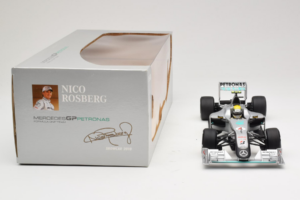 Mercedes MGP W01 #4 N. Rosberg Mercedes GP Showcar 2010 Minichamps 1:18 150100074 Kovina – slika 6 od 7