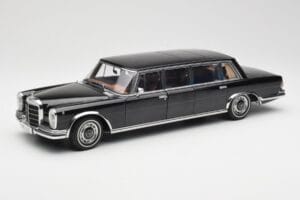 Mercedes 600 Pullman W100 Črn AUTOart 1:18 76197 Kovina