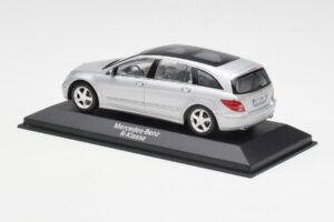 Mercedes R-Class W251 Iridium Silver Minichamps 1:43 B66962214 Kovina – slika 3 od 4