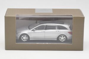Mercedes R-Class W251 Iridium Silver Minichamps 1:43 B66962214 Kovina – slika 4 od 4