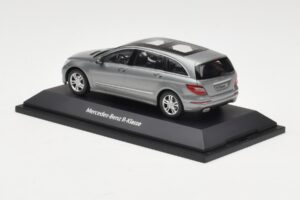 Mercedes R-Class W251 Palladium Silver Metallic Minichamps 1:43 B66960055 Kovina – slika 3 od 4