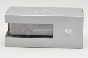 Mercedes R-Class W251 Palladium Silver Metallic Minichamps 1:43 B66960055 Kovina – slika 4 od 4