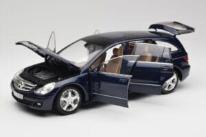 Mercedes R-Class W251 Tanzanit Modra Minichamps 1:18 150034600 Kovina – slika 2 od 8
