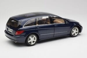 Mercedes R-Class W251 Tanzanit Modra Minichamps 1:18 150034600 Kovina – slika 3 od 8