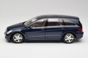 Mercedes R-Class W251 Tanzanit Modra Minichamps 1:18 150034600 Kovina – slika 4 od 8