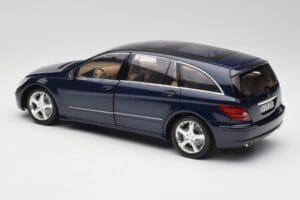 Mercedes R-Class W251 Tanzanit Modra Minichamps 1:18 150034600 Kovina – slika 7 od 8