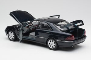 Mercedes S-Class W220 Moder Maisto 1:18 56051 Kovina – slika 5 od 8