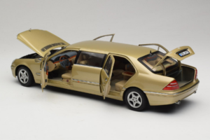 Mercedes S-Class W220 Pullman Gold Metallic Sun Star 1:18 4113 Kovina – slika 5 od 8