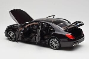 Mercedes S-Class W222 AMG Line Ruby Črn Metallic Norev 1:18 183483 Kovina – slika 5 od 8