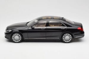 Mercedes S-Class W222 Črn Metallic Norev 1:18 183480 Kovina – slika 4 od 8