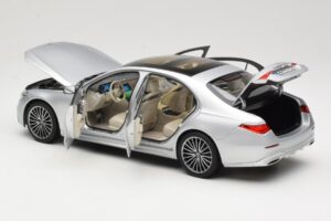 Mercedes S-Class W223 AMG Line Brilliant Silver Norev 1:18 183805 Kovina – slika 5 od 8