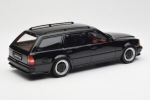 Mercedes 300 TE AMG S124 Črn Otto 1:18 OT147 Smola – slika 2 od 6