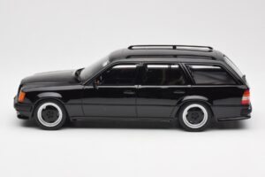 Mercedes 300 TE AMG S124 Črn Otto 1:18 OT147 Smola – slika 3 od 6