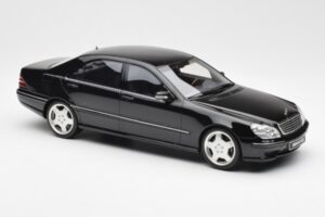 Mercedes AMG S55 W220 Črn Otto 1:18 OT832 Smola – slika 4 od 6
