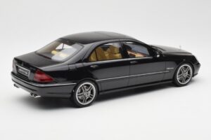 Mercedes AMG S65 W220 Črn Otto 1:18 OT846 Smola – slika 2 od 6
