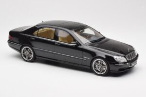Mercedes AMG S65 W220 Črn Otto 1:18 OT846 Smola – slika 4 od 6