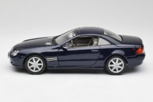 Mercedes SL 500 R230 Moder Maisto 1:18 B66962126 Kovina – slika 4 od 8