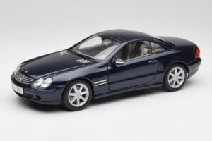 Mercedes SL 500 R230 Moder Maisto 1:18 B66962126 Kovina