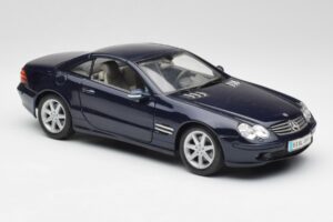 Mercedes SL 500 R230 Moder Maisto 1:18 B66962126 Kovina – slika 6 od 8