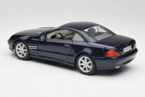 Mercedes SL 500 R230 Moder Maisto 1:18 B66962126 Kovina – slika 7 od 8