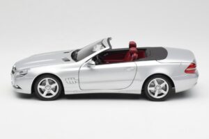 Mercedes SL 500 R230 Kabriolet Iridium Srebrna Minichamps 1:18 B66962388 Kovina – slika 4 od 8