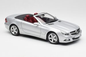 Mercedes SL 500 R230 Kabriolet Iridium Srebrna Minichamps 1:18 B66962388 Kovina – slika 6 od 8