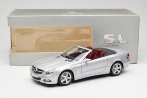Mercedes SL 500 R230 Kabriolet Iridium Srebrna Minichamps 1:18 B66962388 Kovina – slika 8 od 8