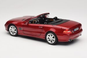 Mercedes SL 500 R230 Red Metallic Omejena Izdaja Norev 1:18 183841 Kovina – slika 7 od 8
