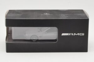 Mercedes SL 55 AMG R230 Srebrna Minichamps 1:43 B66962347 Kovina – slika 4 od 4