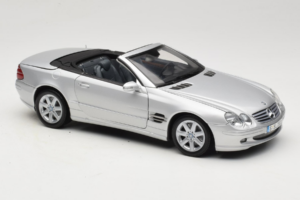 Mercedes SL R129 Srebrn Minichamps 1:18 B66962133 Kovina – slika 8 od 10