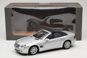 Mercedes SL R129 Srebrn Minichamps 1:18 B66962133 Kovina – slika 10 od 10