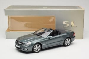 Mercedes SL R230 Amiant Green Minichamps 1:18 B66962389 Kovina – slika 8 od 8