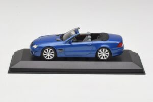 Mercedes SL R230 Tanzanite Moder Minichamps 1:43 B66962250 Kovina