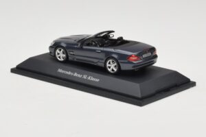 Mercedes SL R230 Tenorit Grey Metallic Minichamps 1:43 B66962392 Kovina – slika 3 od 4