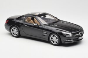 Mercedes SL R231 Magnetite Črna Metalik Norev 1:18 B66960107 Kovina – slika 7 od 9