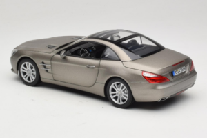 Mercedes SL500 R231 Dark Grey Matt Norev 1:18 183590 Kovina – slika 8 od 9