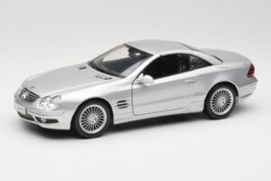 Mercedes SL55 AMG R230 Srebrna Maisto 1:18 36894 Kovina
