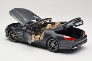 Mercedes SL65 AMG Black Series R230 Matte Black Maisto 1:18 36198 Kovina – slika 5 od 8