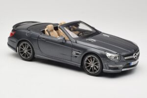 Mercedes SL65 AMG Black Series R230 Matte Black Maisto 1:18 36198 Kovina – slika 6 od 8