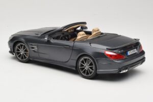 Mercedes SL65 AMG Black Series R230 Matte Black Maisto 1:18 36198 Kovina – slika 7 od 8