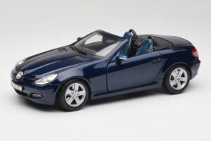 Mercedes SLK R171 Moder Maisto 1:18 B66962190 Kovina