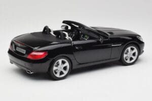 Mercedes SLK R172 Magnetite Črn Minichamps 1:18 B66960514 Kovina – slika 3 od 8