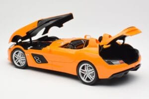 Mercedes SLR McLaren C199 Stirling Moss AMG Solarbeam Metallic Minichamps 1:18 100038400 Kovina – slika 5 od 8