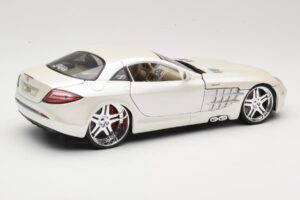Mercedes SLR McLaren C199 Bel Maisto 1:18 31068 Kovina – slika 3 od 8