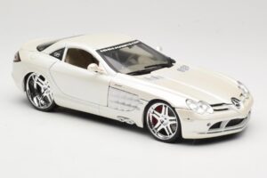 Mercedes SLR McLaren C199 Bel Maisto 1:18 31068 Kovina – slika 6 od 8