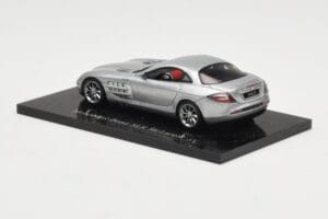 Mercedes SLR McLaren Crystal Silver Minichamps 1:43 B66961974 Kovina – slika 3 od 4